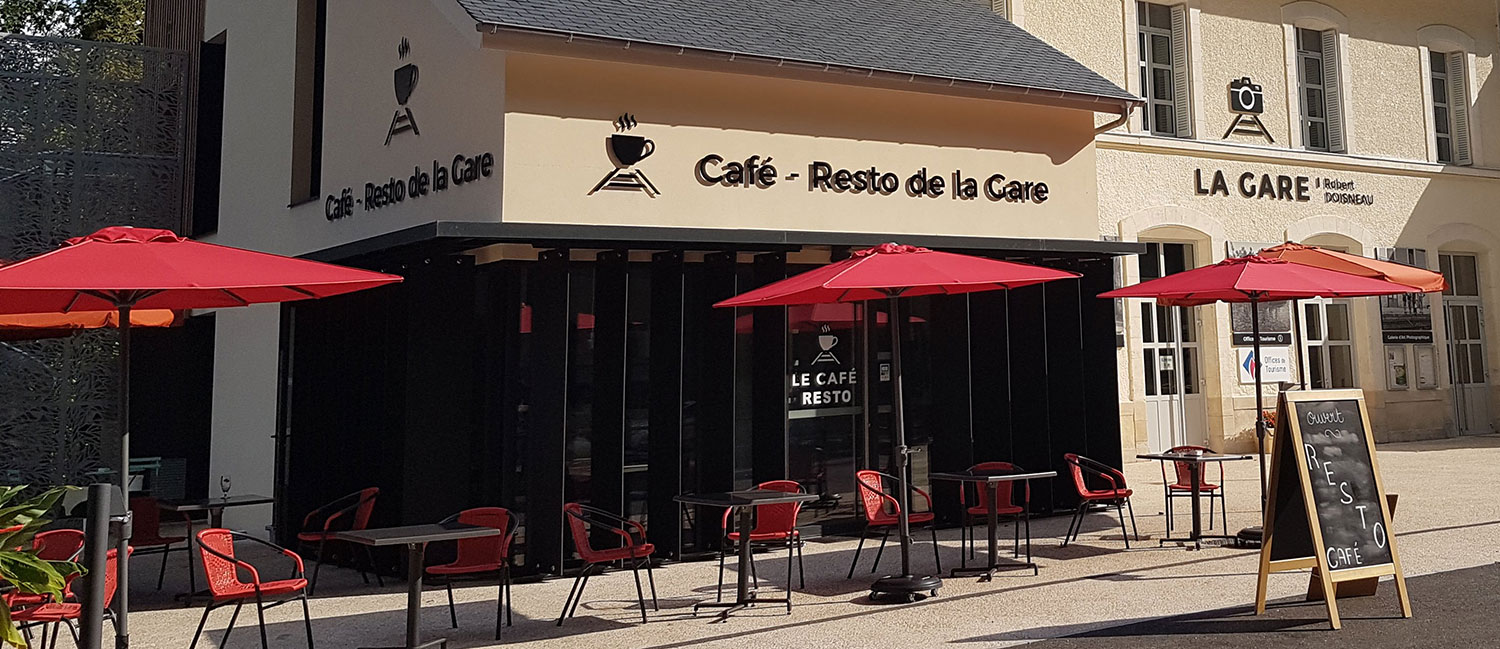 Le Café Resto de la Gare Robert Doisneau